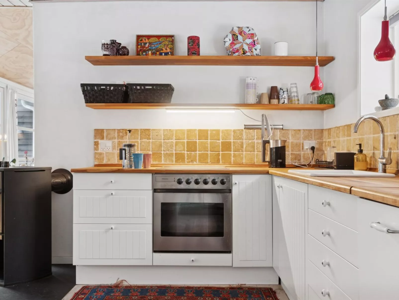 "Hansi" - 2.1km from the sea - Binnen