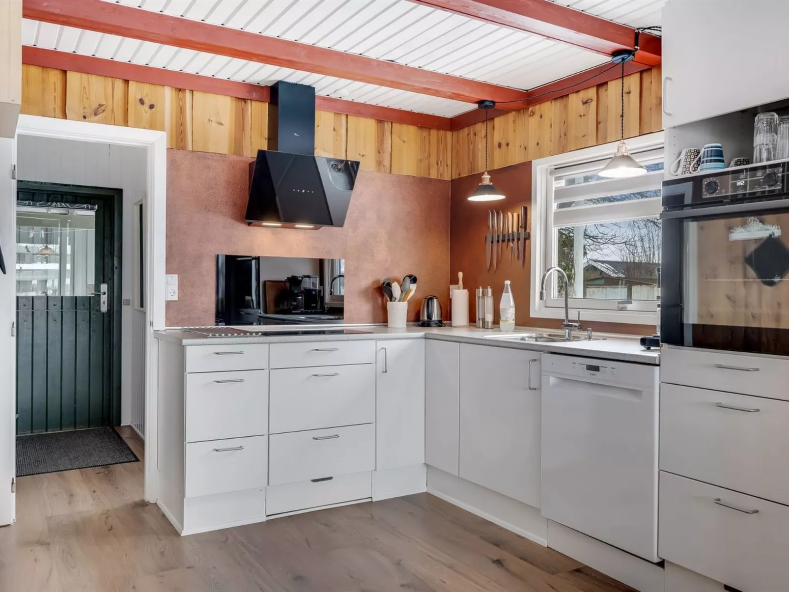 "Dimo" - 75m to the fjord - Binnen