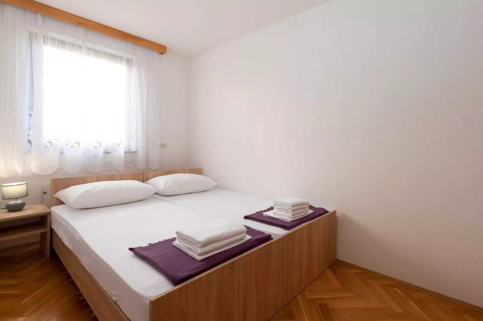 Cozy Icici Apartment with Sea view - Two Bedroom Apartment with Sea View - Slaapkamer