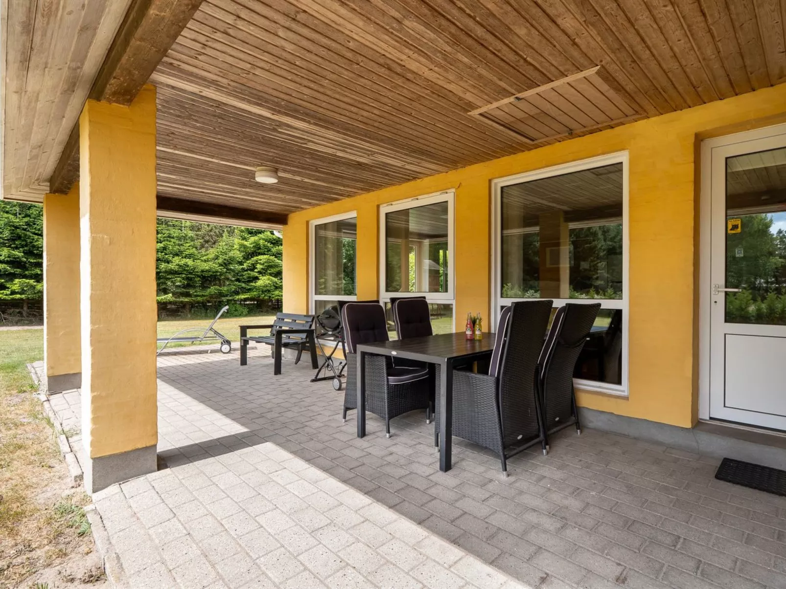 "Ebon" -  from the sea - Buiten