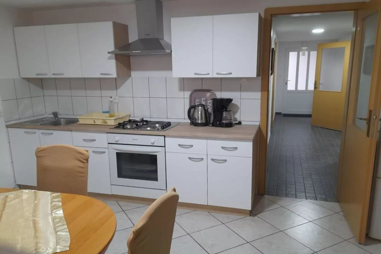 Peaceful Apartments Harfa - Two Bedroom Apartment 3 - Keuken