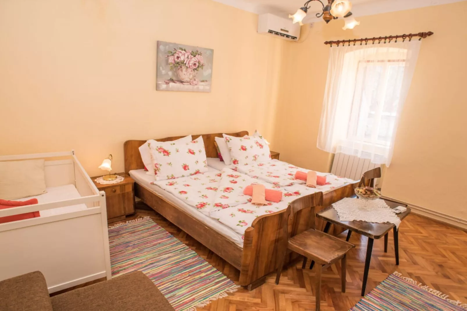 Exquisite Holiday Home with Private Pool and Sauna - Three Bedroom Holiday Home - Slaapkamer