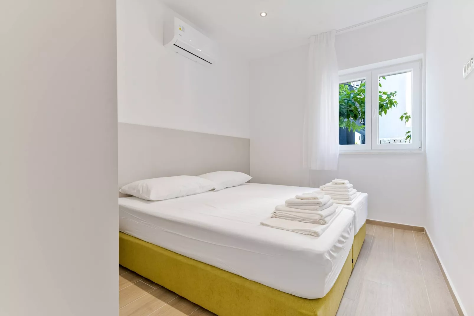 Luxury Living at Horizon Retreat - Premium Two Bedroom Apartment (owner West S5) - Slaapkamer