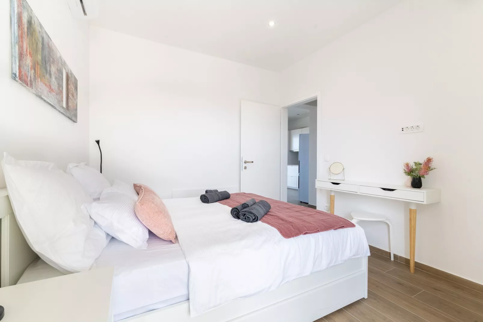 Luxury Living at Horizon Retreat - Deluxe Two Bedroom Apartment (owner  West S6) - Slaapkamer