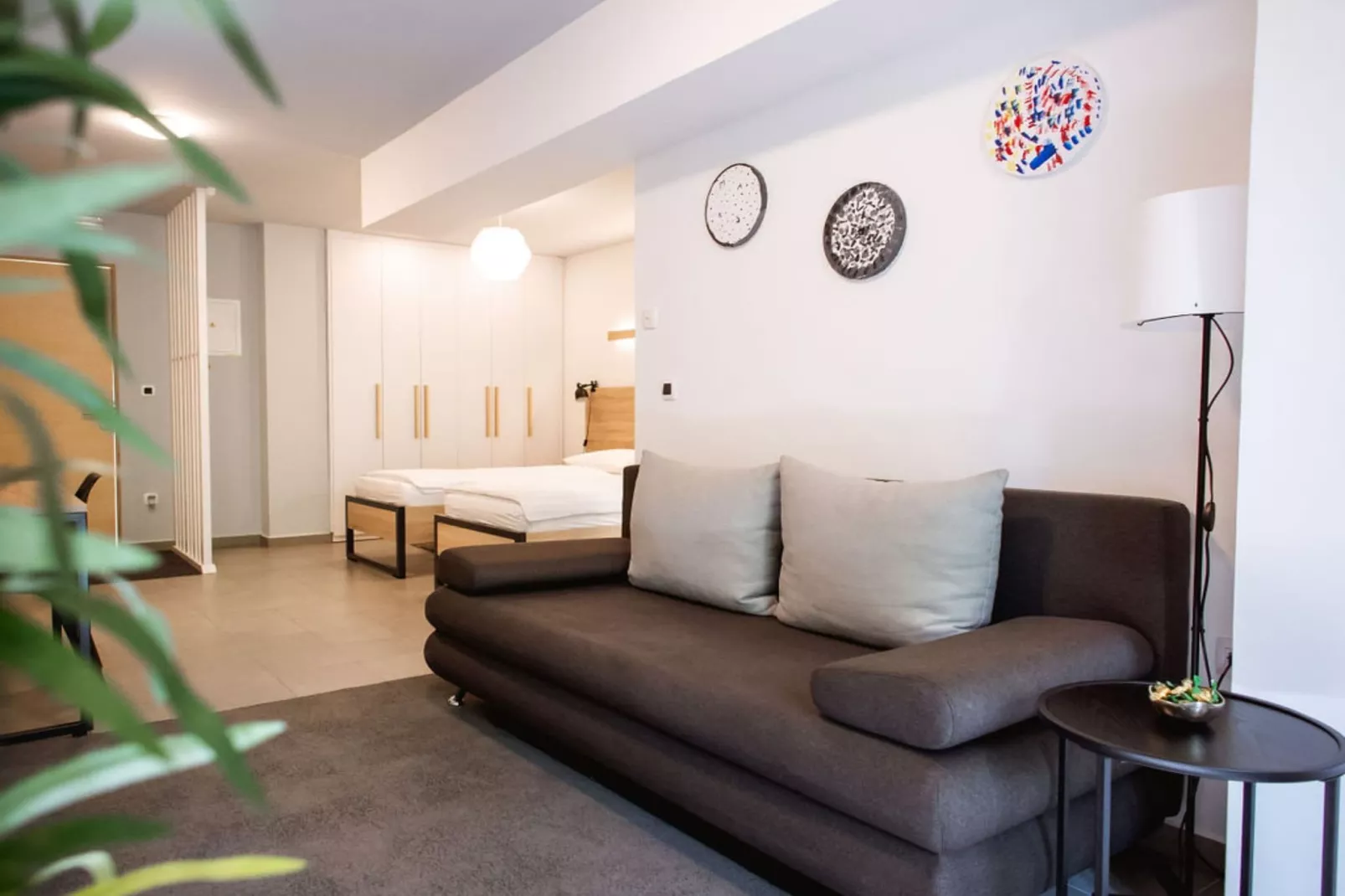Stylish Apartments with Osijek Near Top Attractions - Standard Studio Apartment  - Maks 3 - Woonkamer