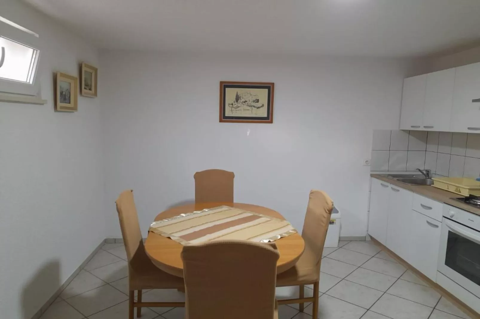 Peaceful Apartments Harfa - Two Bedroom Apartment 3 - Keuken