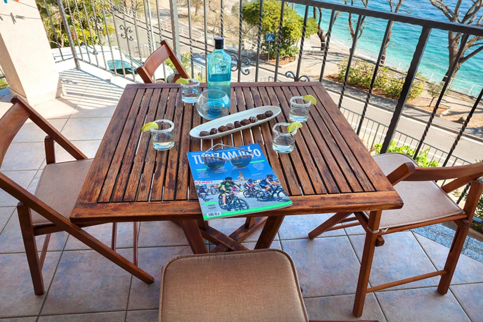 Splendid Beachfront Medveja Apartments - Standard One bedroom Apartment with  Balcony and Sea View 1 - Terrasbalkon