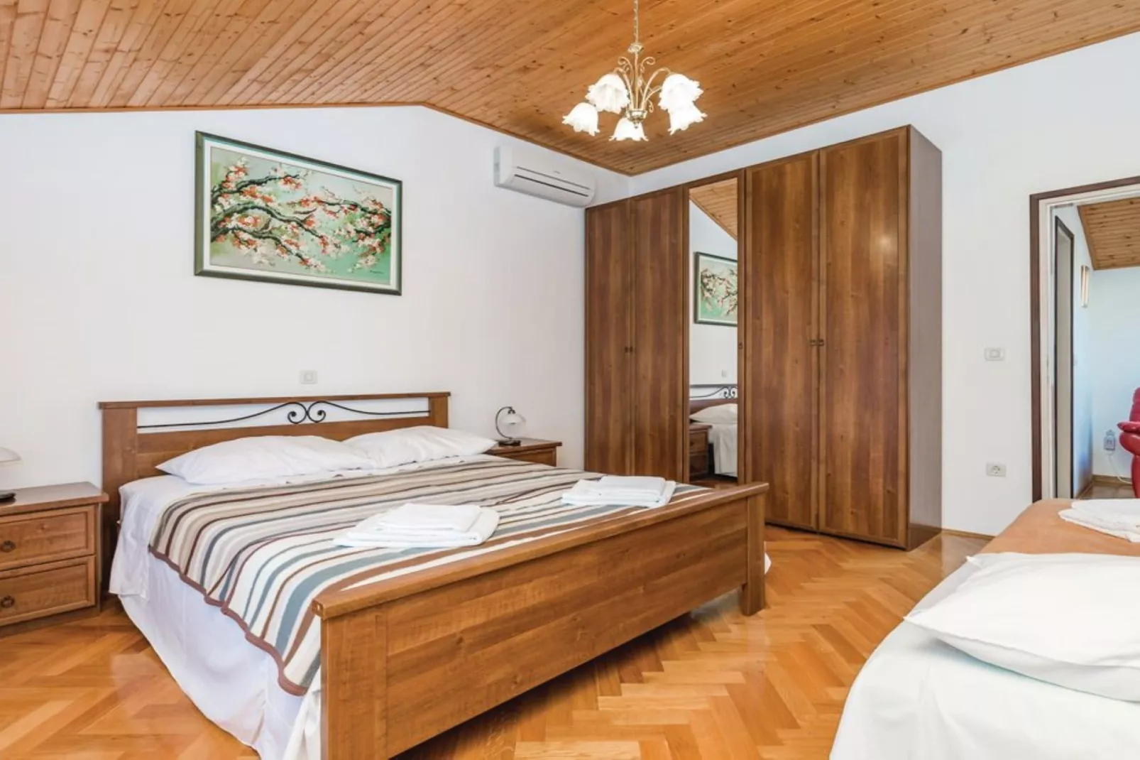 Scenic Seafront Brsec Apartment - Three Bedroom Apartment  with Terrace - Slaapkamer