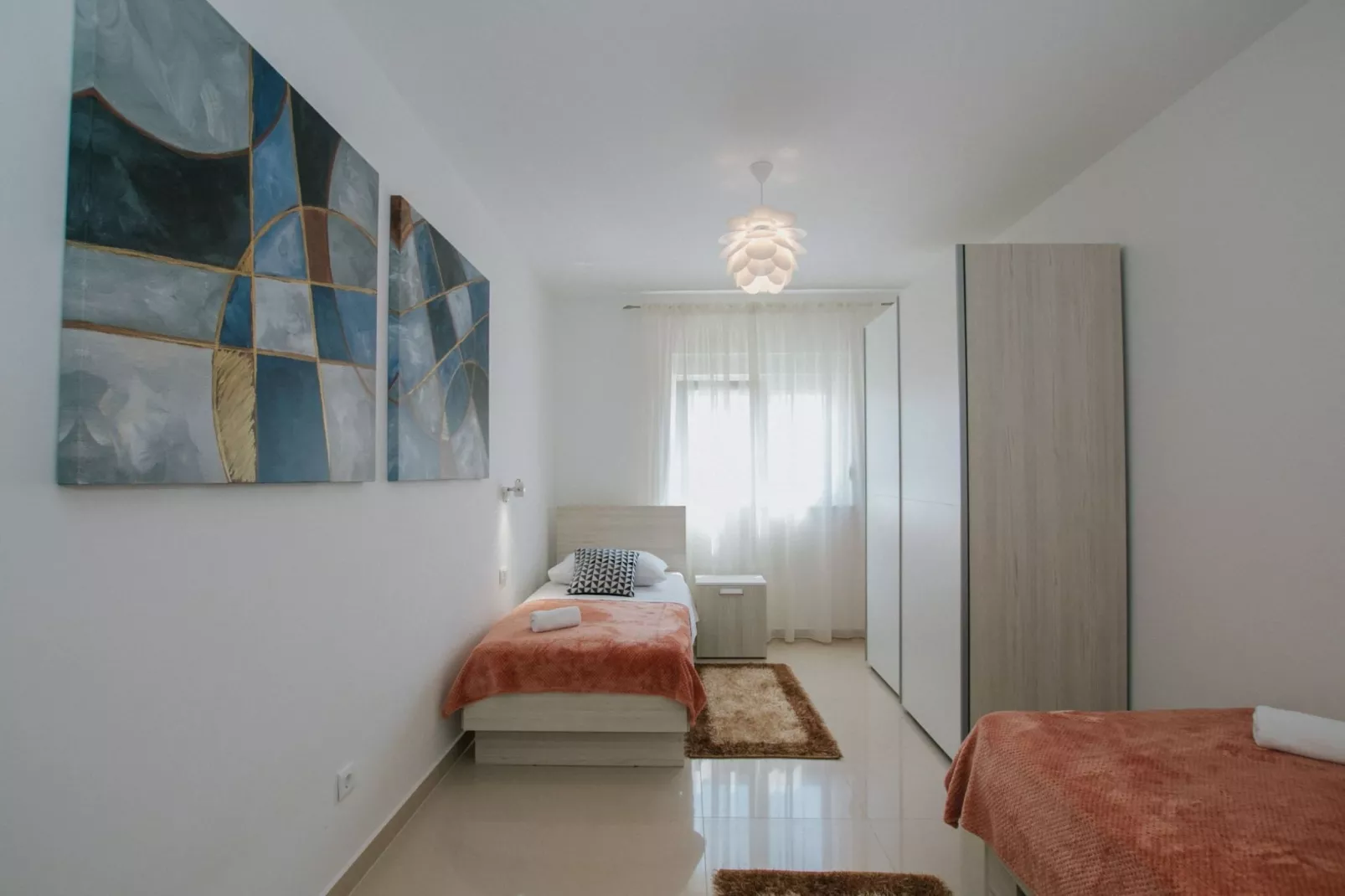 Scenic Sea View Apartment Trogir - Two Bedroom Apartment with Balcony and Sea View - Slaapkamer