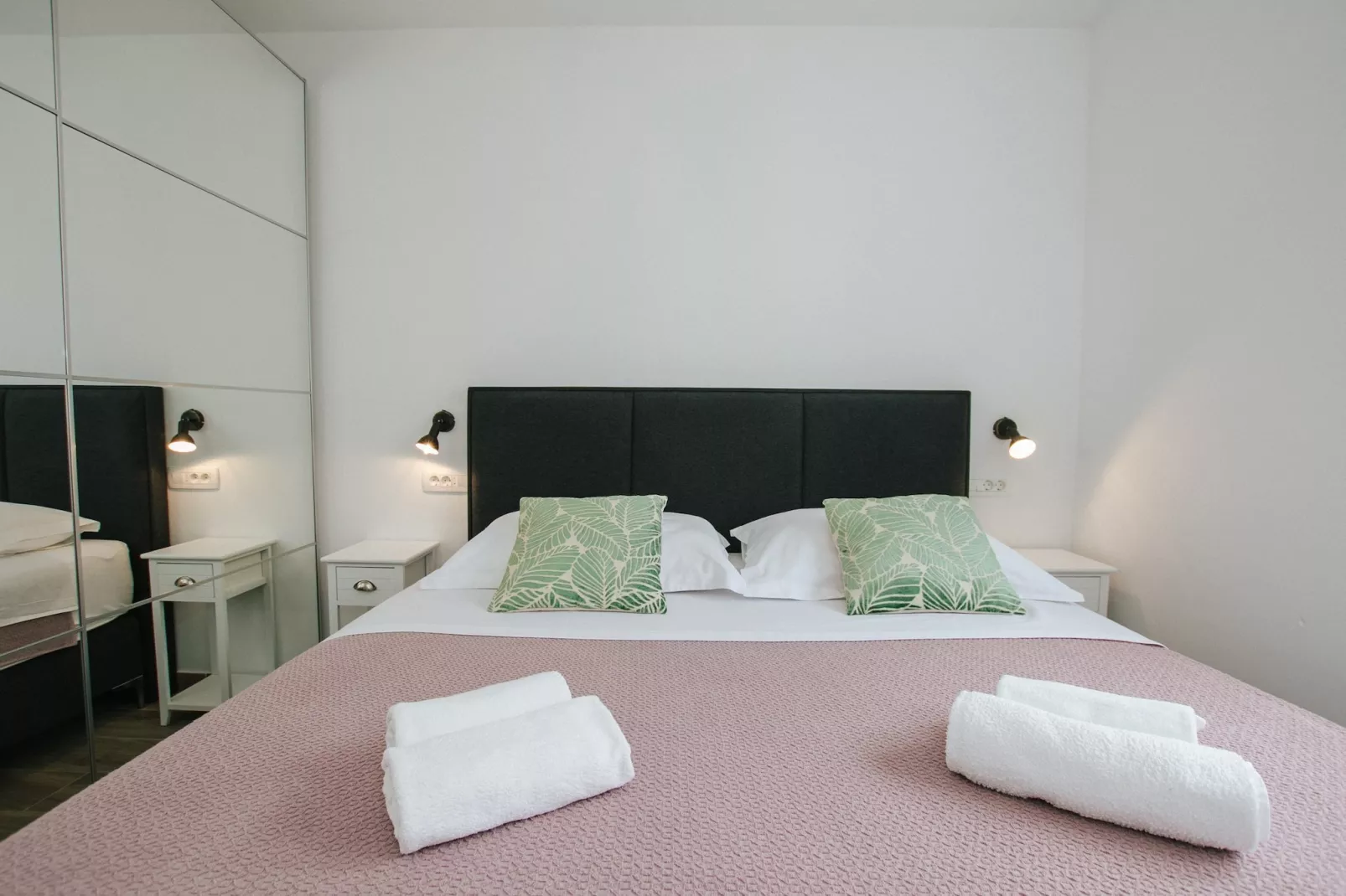 Spacious Luxury Trogir Apartments - Comfort Two Bedroom Apartment (Marin 3) - Slaapkamer