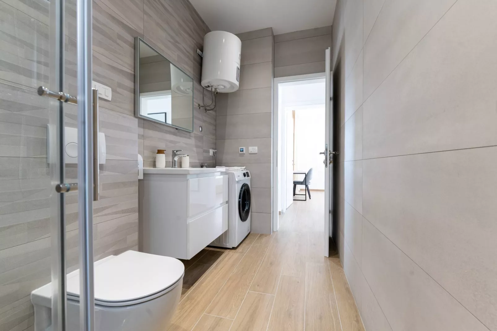Luxury Living at Horizon Retreat - Premium Two Bedroom Apartment (owner West S5) - Badkamer