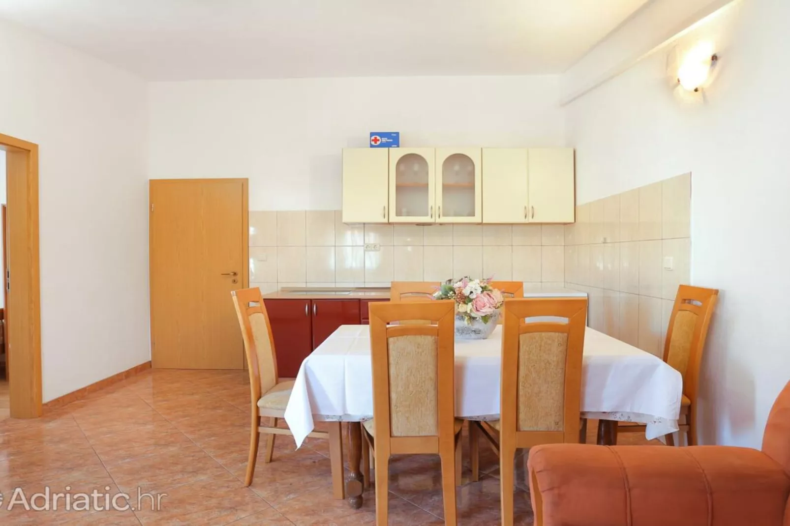 Holiday Home Nada Rogoznica - Six Bedroom Holiday Home - Eetkamer