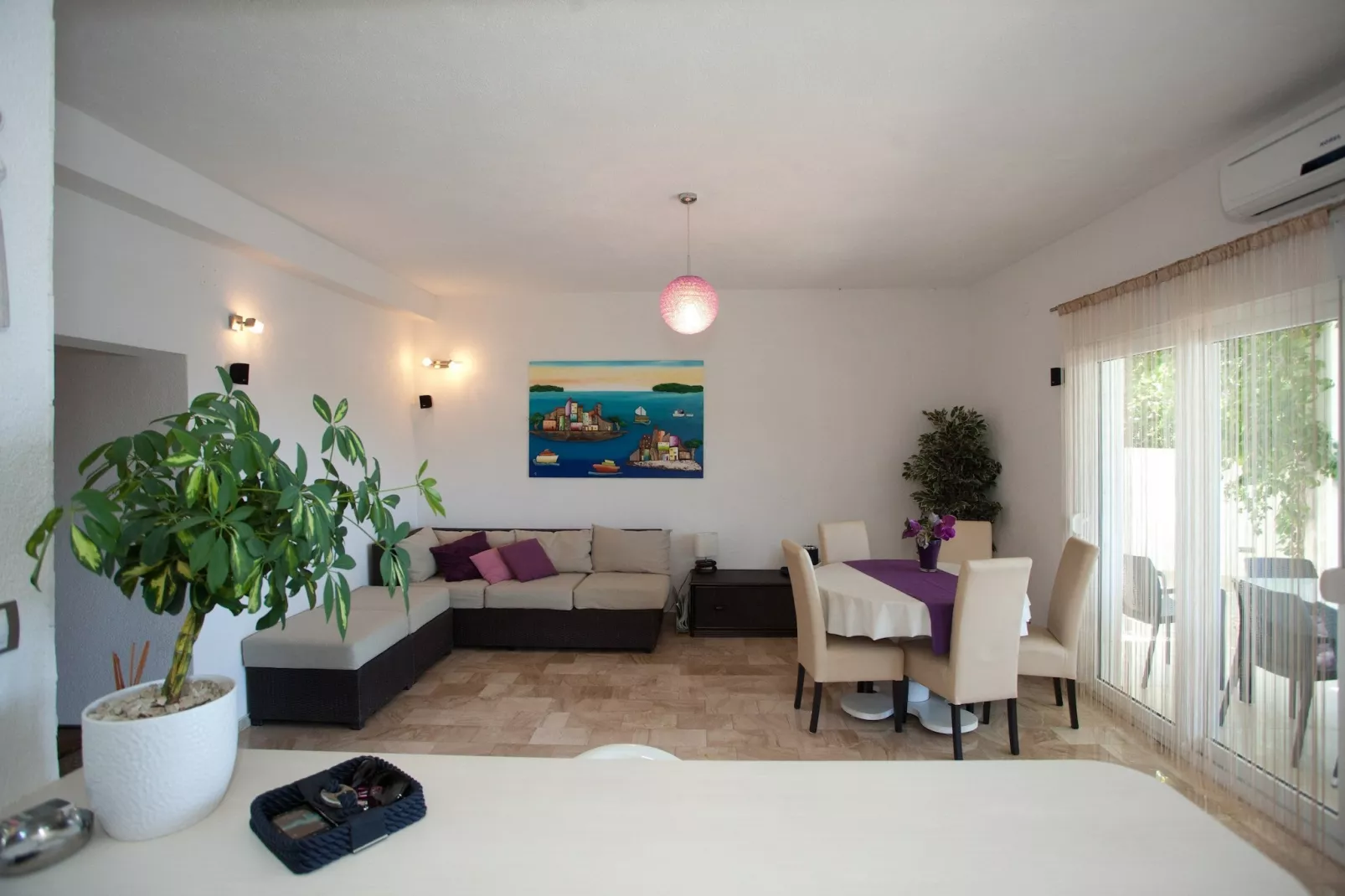 Wonderful Visinisce Apartments with Terrace and Sea Views - Standard Two Bedroom Apartment  (Owner 1) - Woonkamer