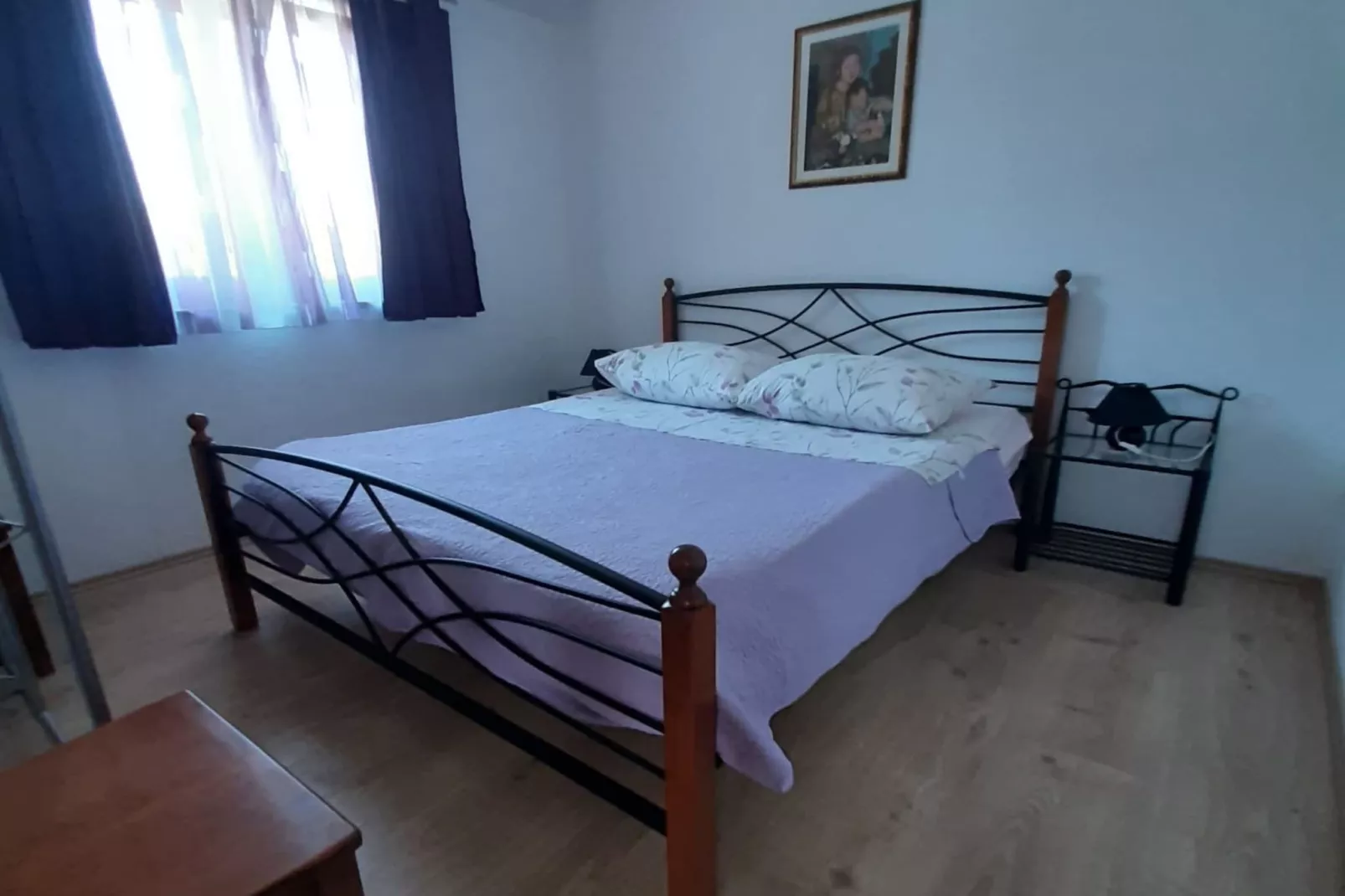 Tranquil Holiday Home with Pool, Garden, and Playground in a Peaceful Countryside Setting - Three Bedroom Holiday Home - Slaapkamer