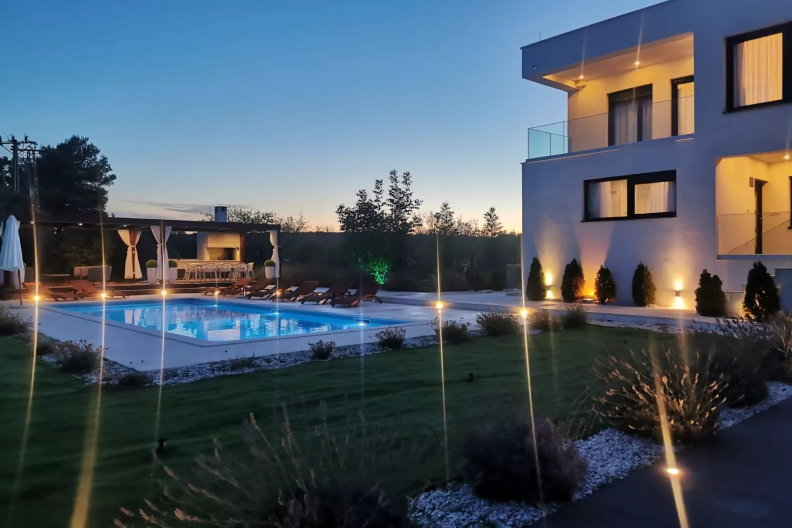 Four Bedroom Villa - Buitenlucht