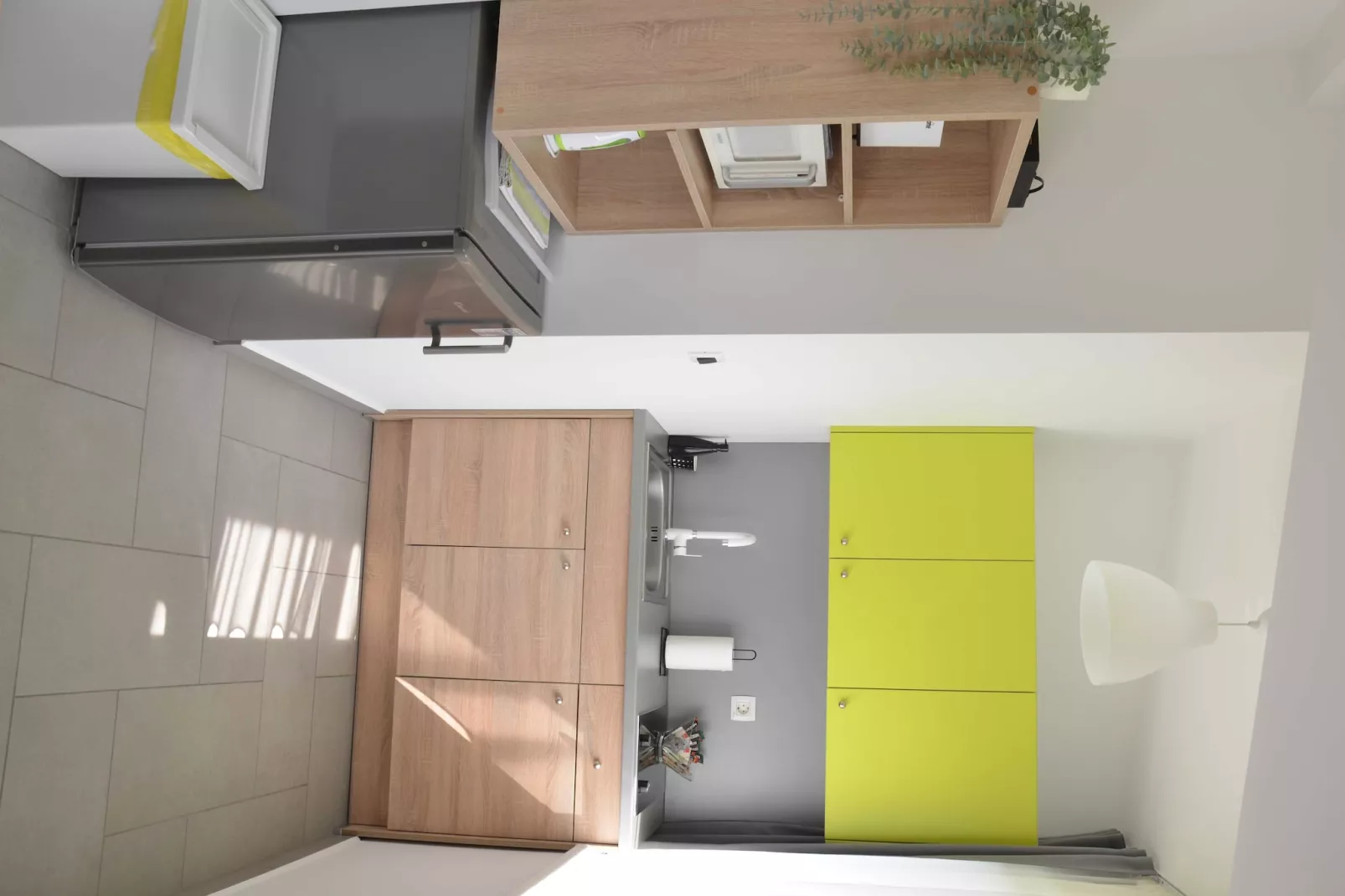 Stylish Apartments with Osijek Near Top Attractions - Comfort Studio Apartment - Maks - Keuken
