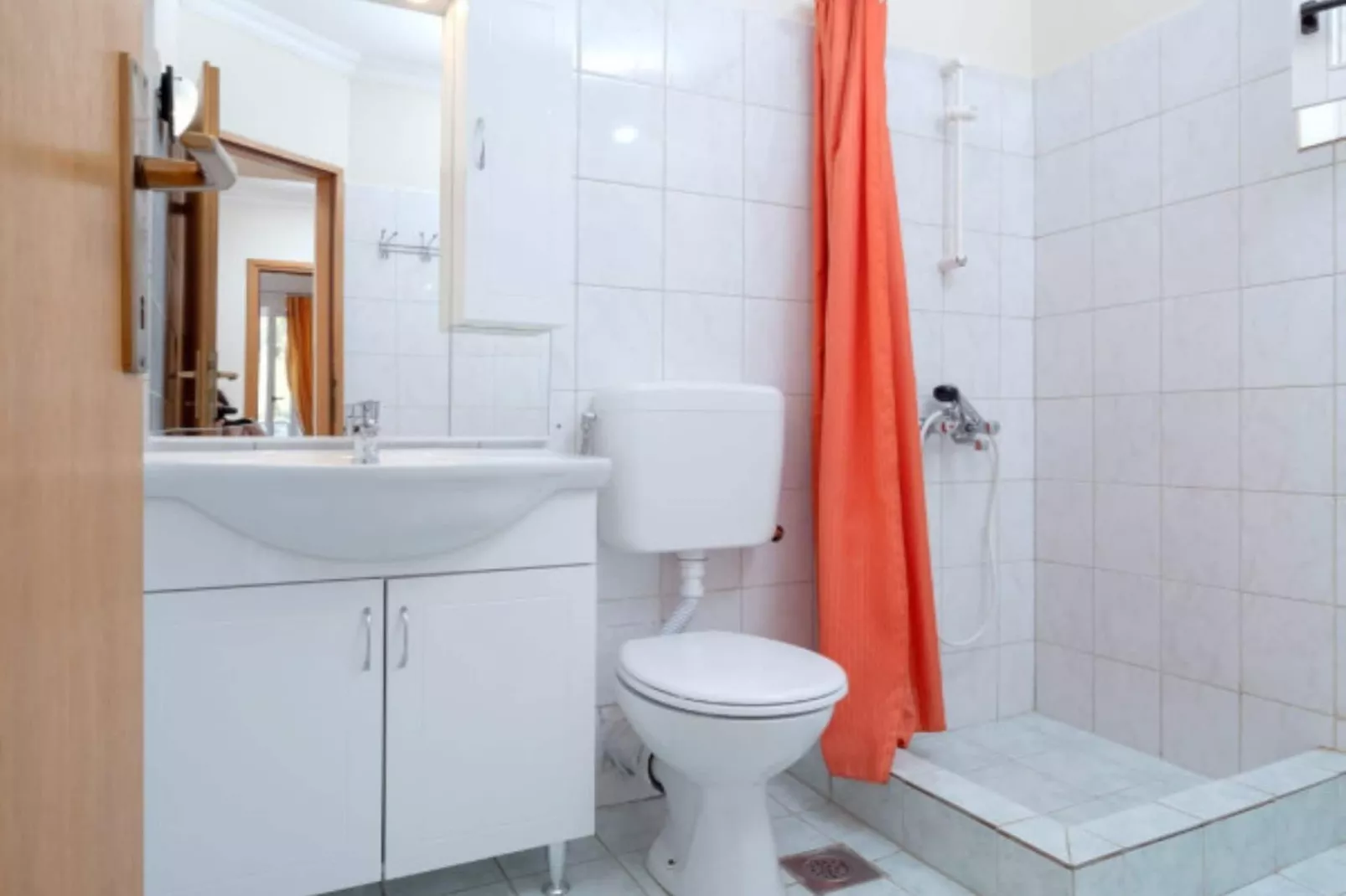 Two-Bedroom Apartment (A7) - Badkamer