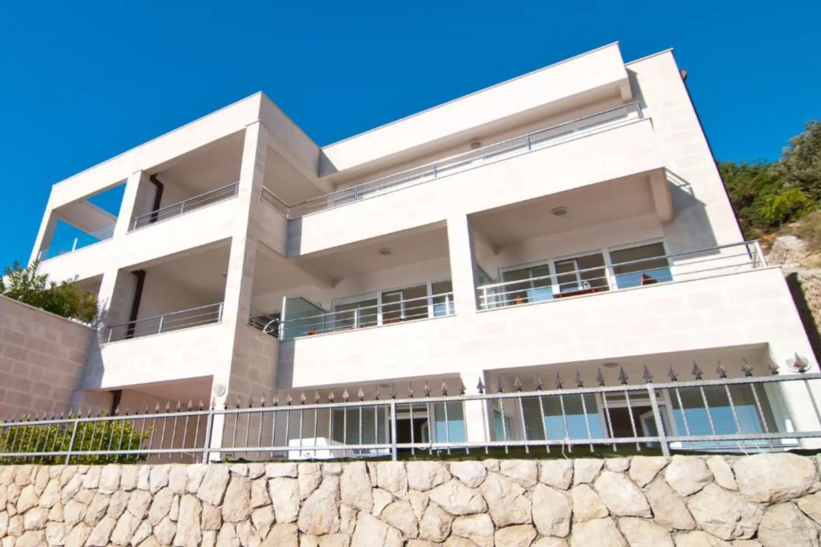One-Bedroom Apartment With Balcony And Sea View (Deluxe) - Buitenlucht