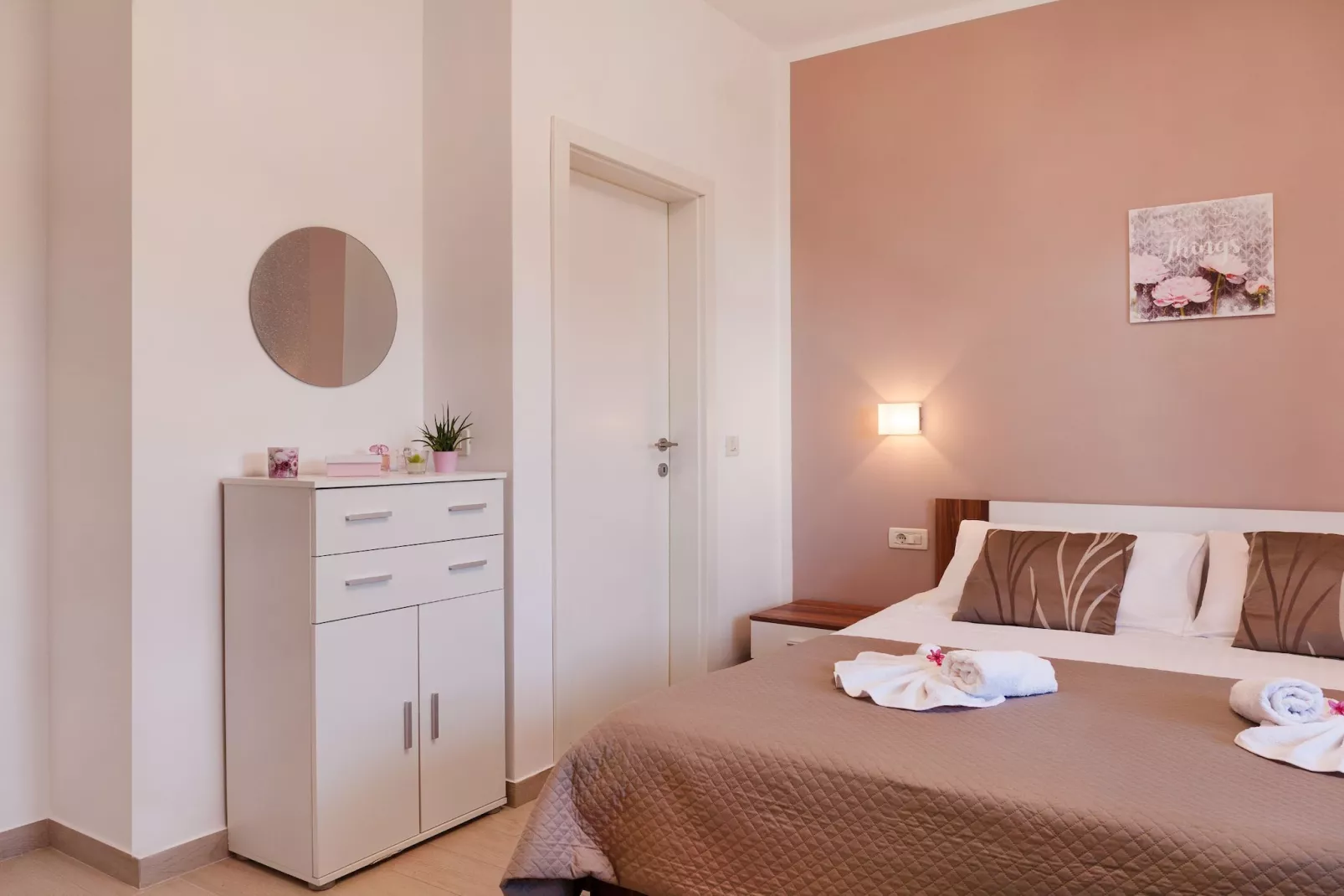 Splendid Beachfront Medveja Apartments - One Bedroom Apartment with Terrace and Sea View 4 - Slaapkamer