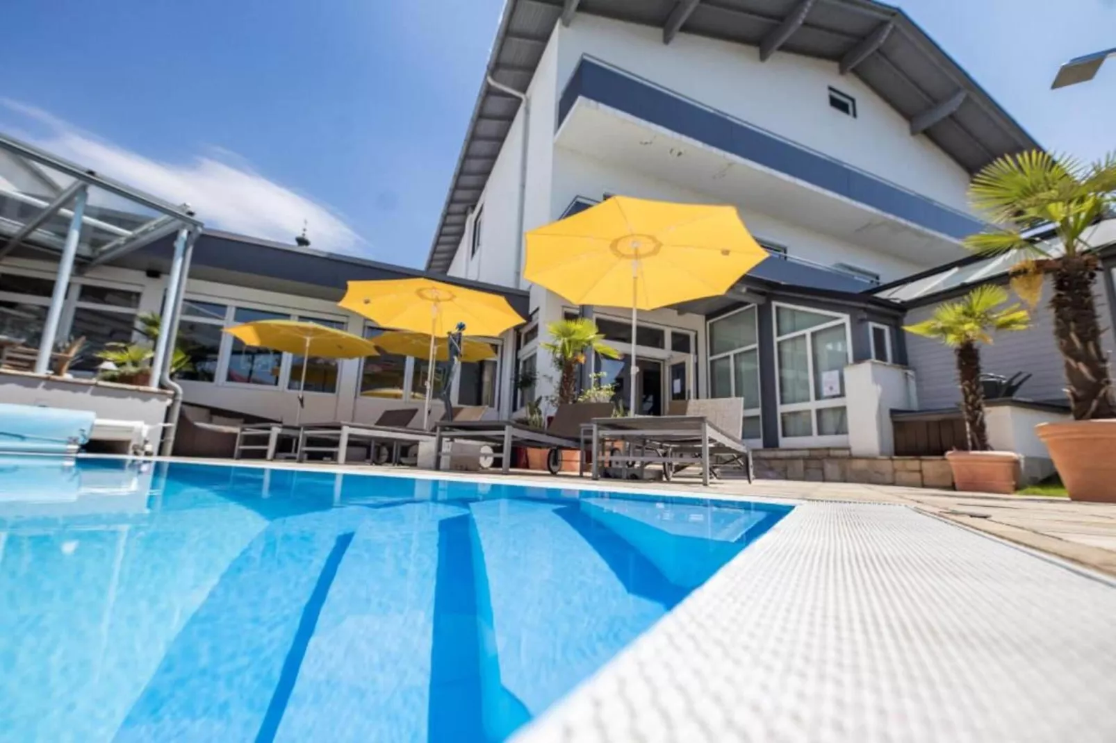 Hotel Landliebe - Double Room with Balcony - Buitenkant zomer