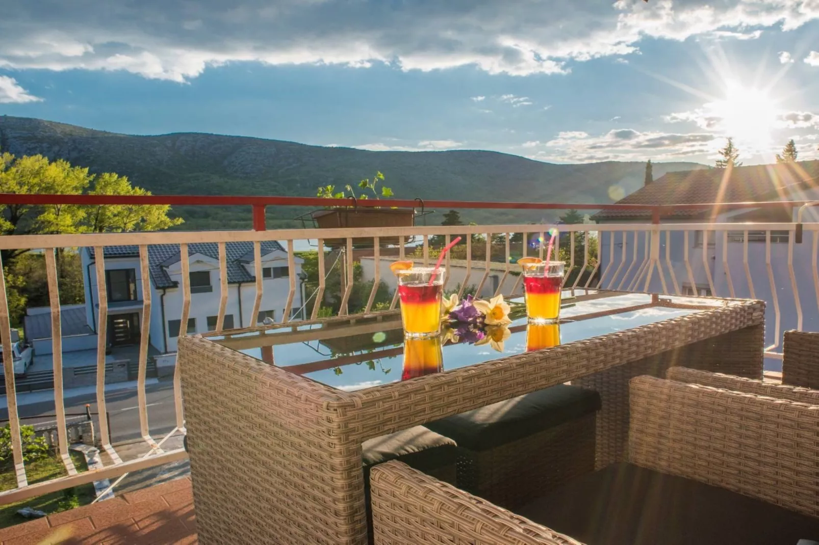 Chic Apartment Tribalj with Private Balcony - One Bedroom Apartment - Terrasbalkon