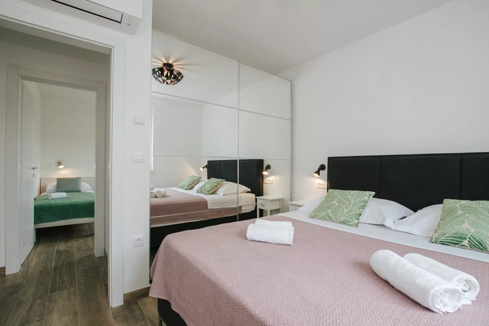 Spacious Luxury Trogir Apartments - Comfort Two Bedroom Apartment (Marin 3) - Slaapkamer