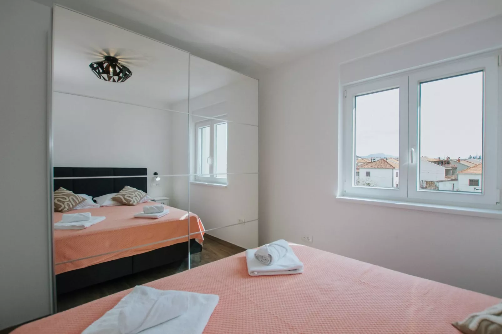 Spacious Luxury Trogir Apartments - Standard Two Bedroom Apartment (Nora) - Slaapkamer