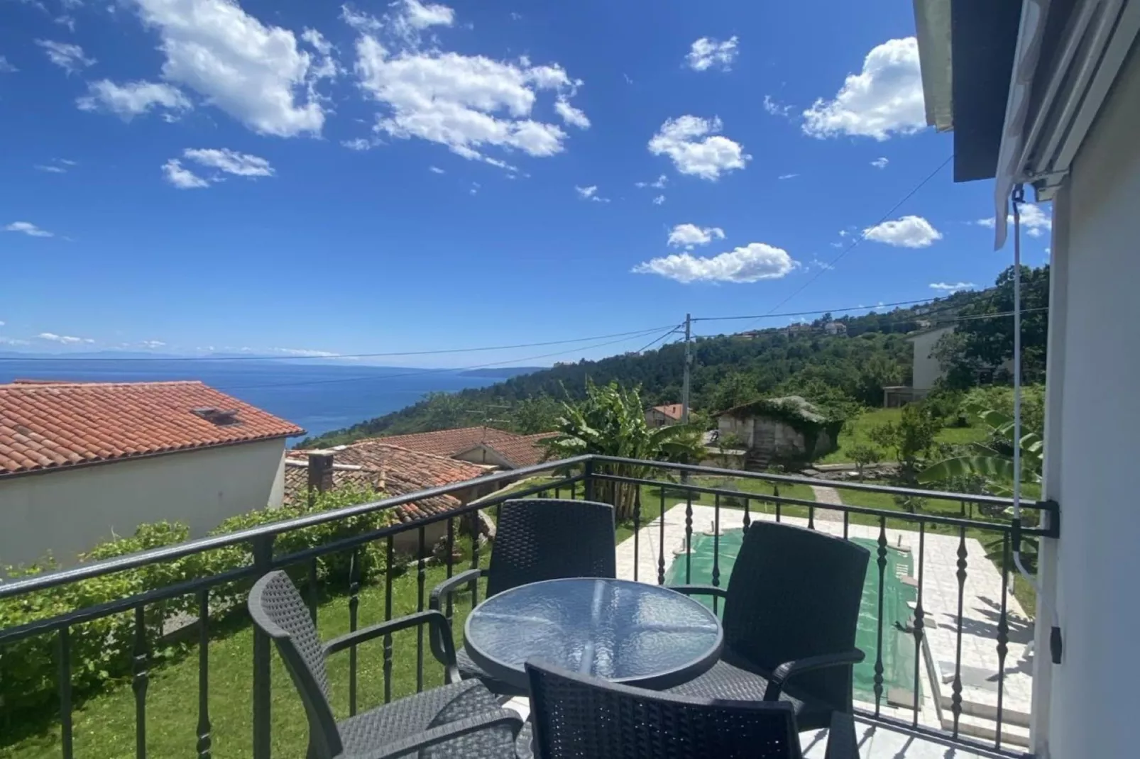 Luxury Lovran Apartments with Swimming Pool - Classic One Bedroom Apartment - Terrasbalkon