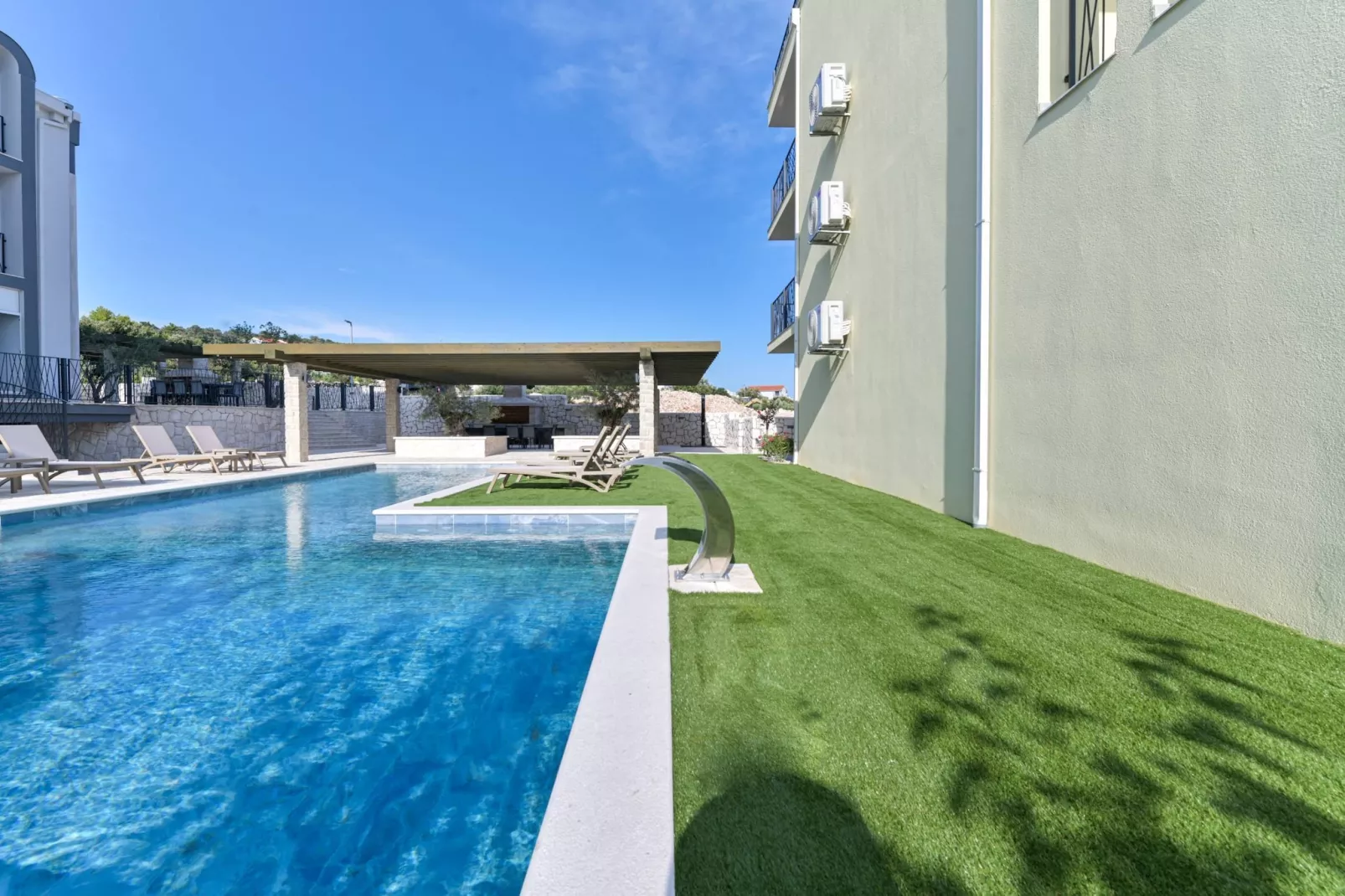 Luxury Living at Horizon Retreat - Standard Two Bedroom Apartment (Owner West S7) - Zwembad