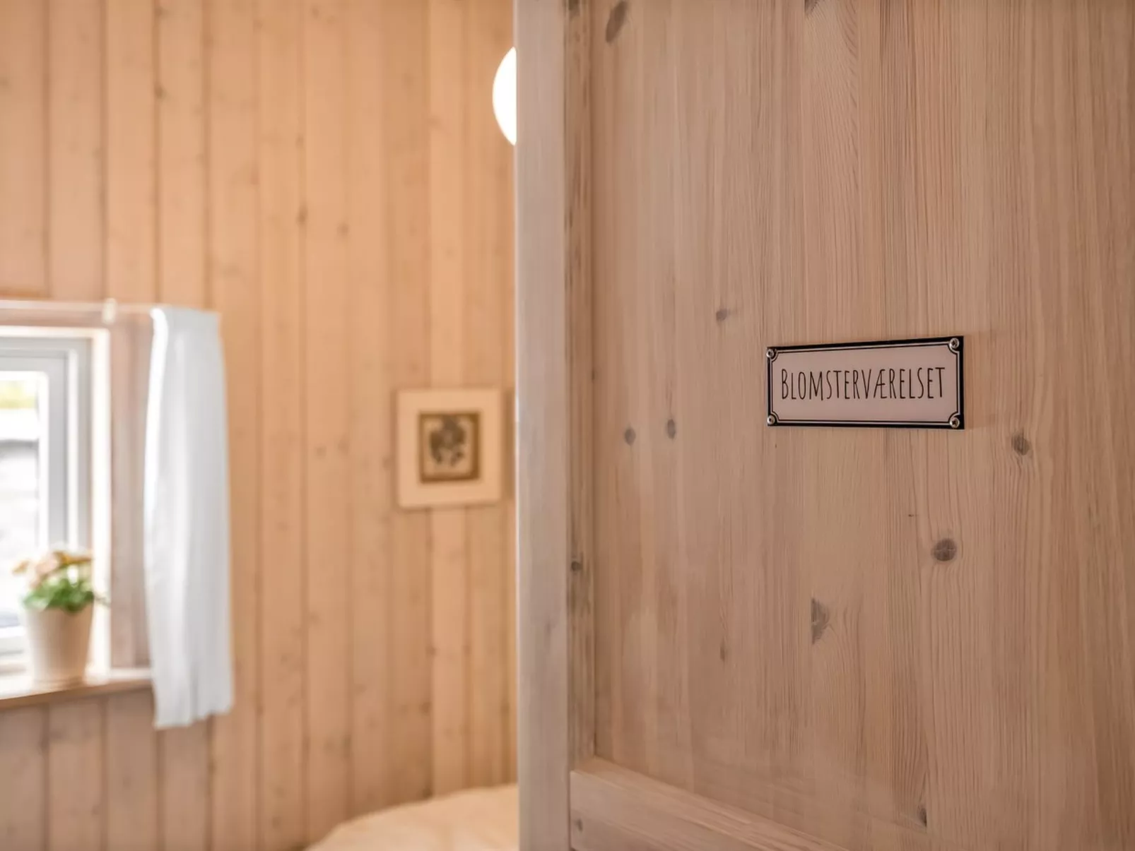 "Rickmer" - 1.9km from the sea - Binnen