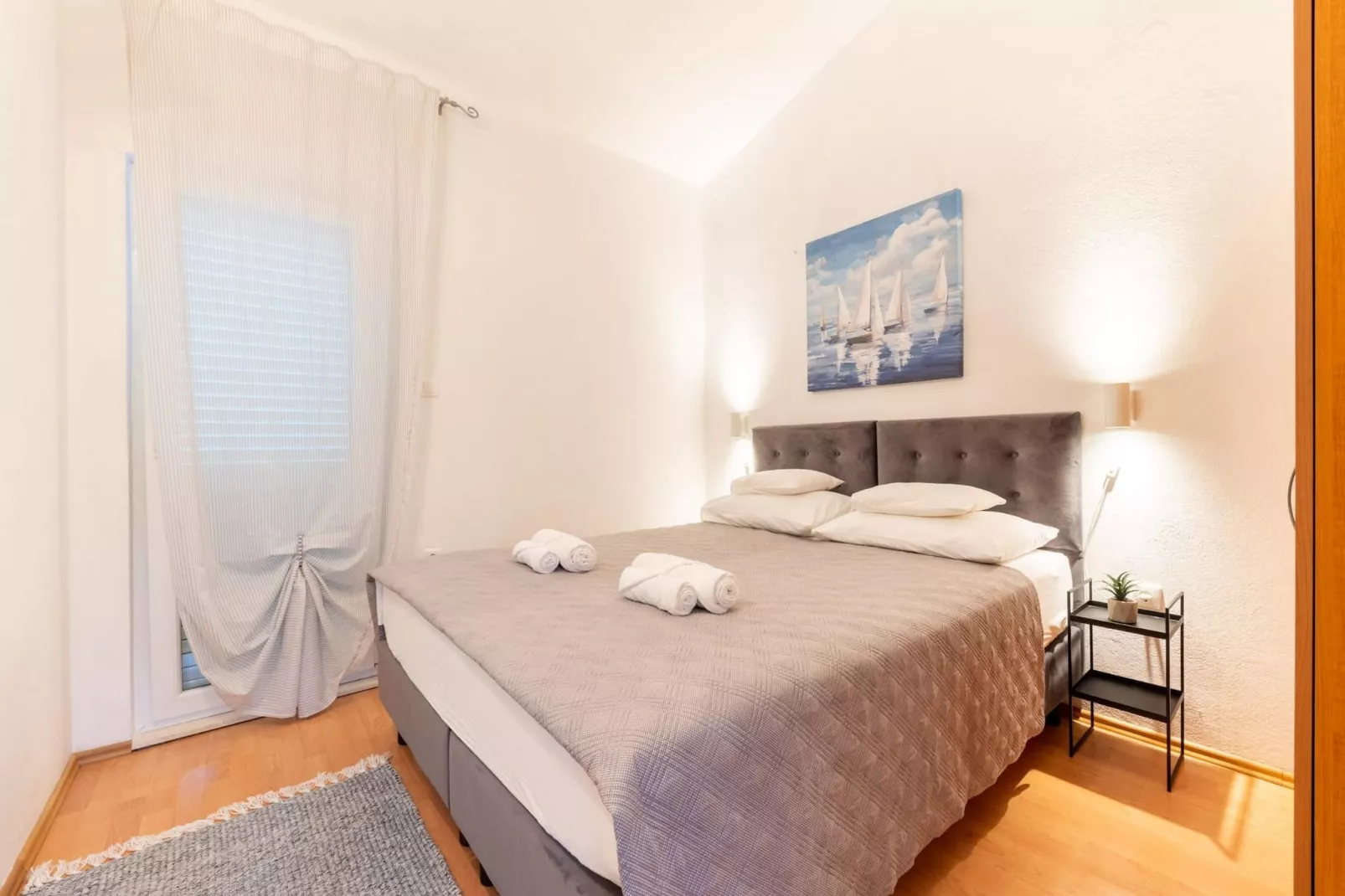 Spacious Prgomet Retreat with Private Pool, Fitness Centre, and Garden - Three Bedroom Villa - Slaapkamer