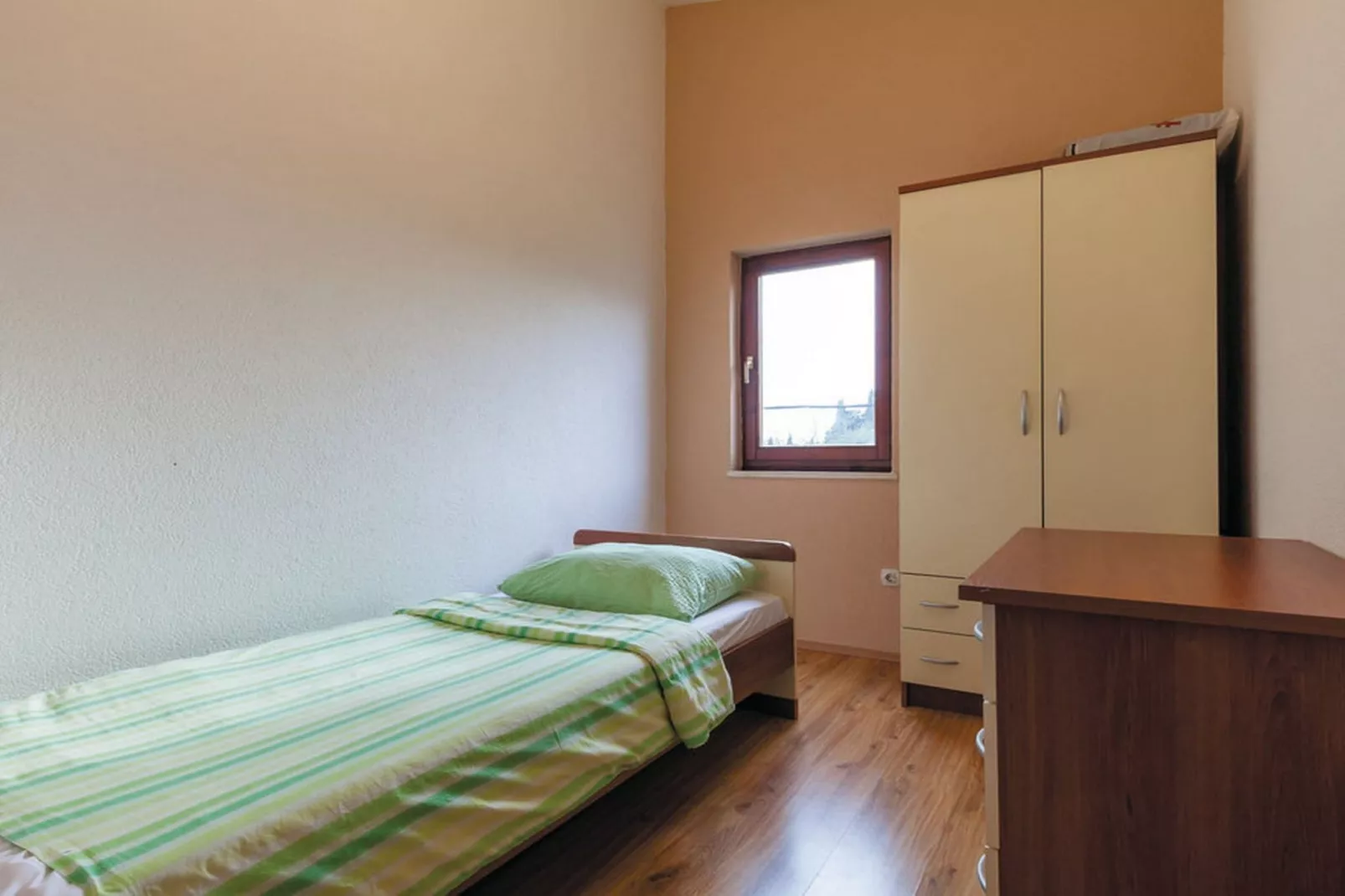 Mediterranean Stylish Villa with Pool in Kastel Stari - Six Bedroom Villa with Pool - Slaapkamer