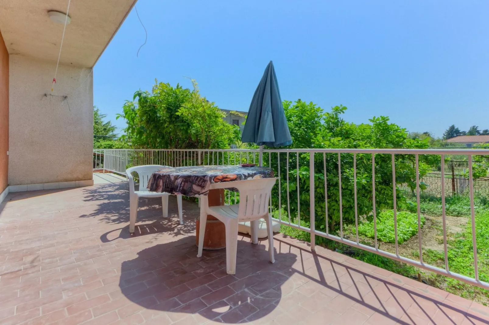 Majestic Kastel Stari Apartment with Terrace - Two Bedroom Apartment with Terrace - Terrasbalkon