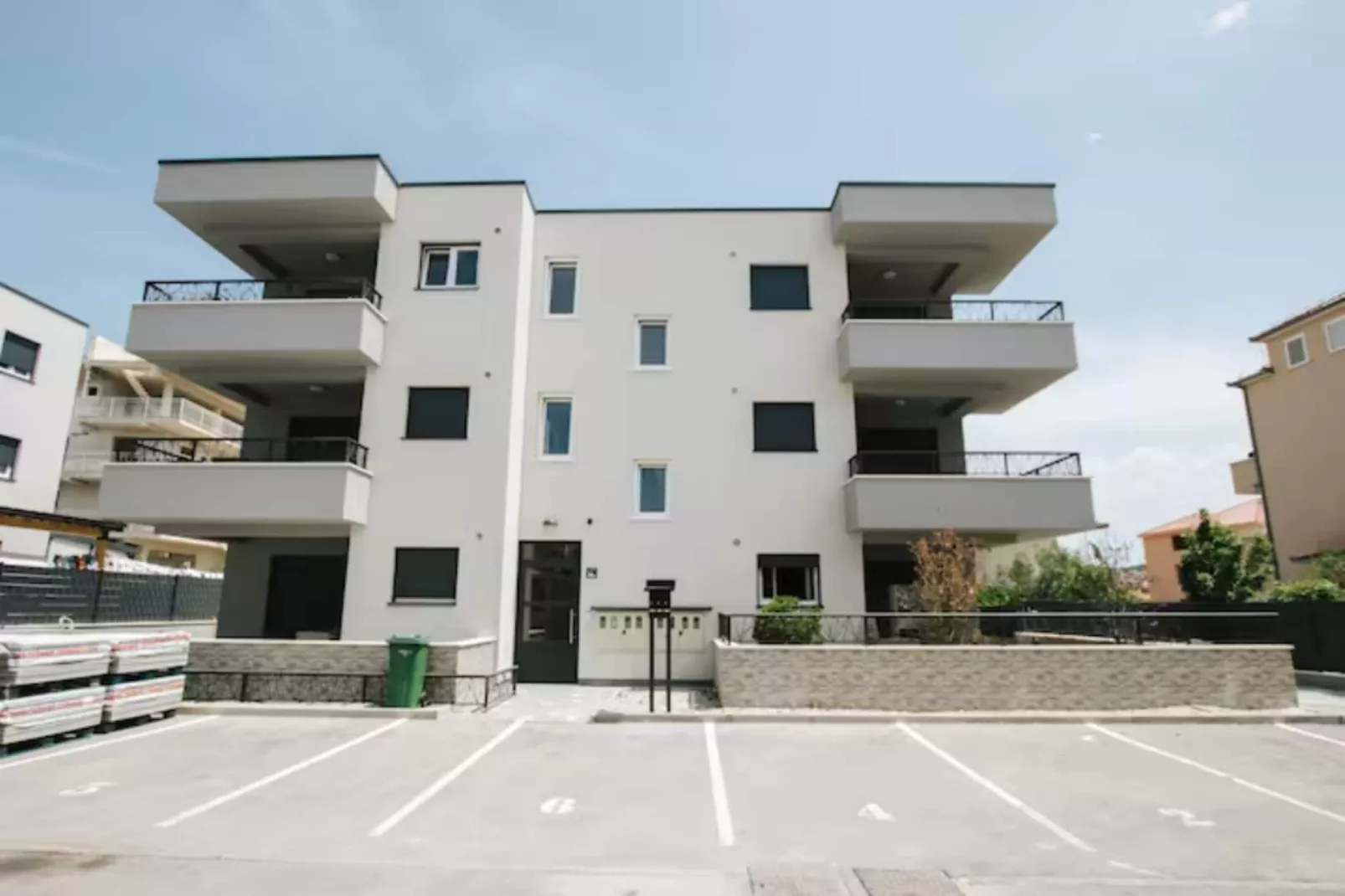 Spacious Luxury Trogir Apartments - Classic Two Bedroom Apartment (Coral) - Buitenlucht