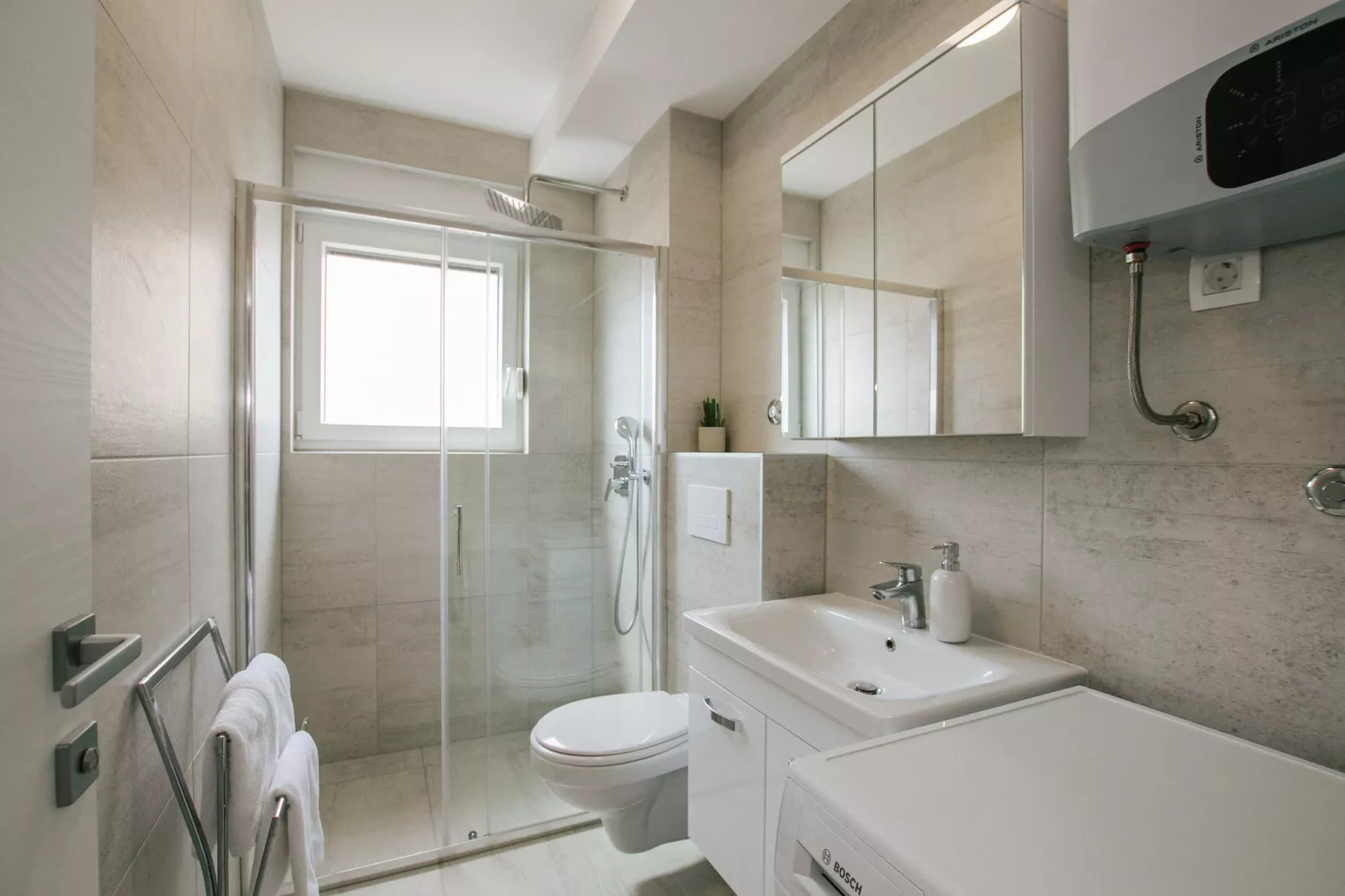 Spacious Luxury Trogir Apartments - Comfort Two Bedroom Apartment (Marin 3) - Badkamer