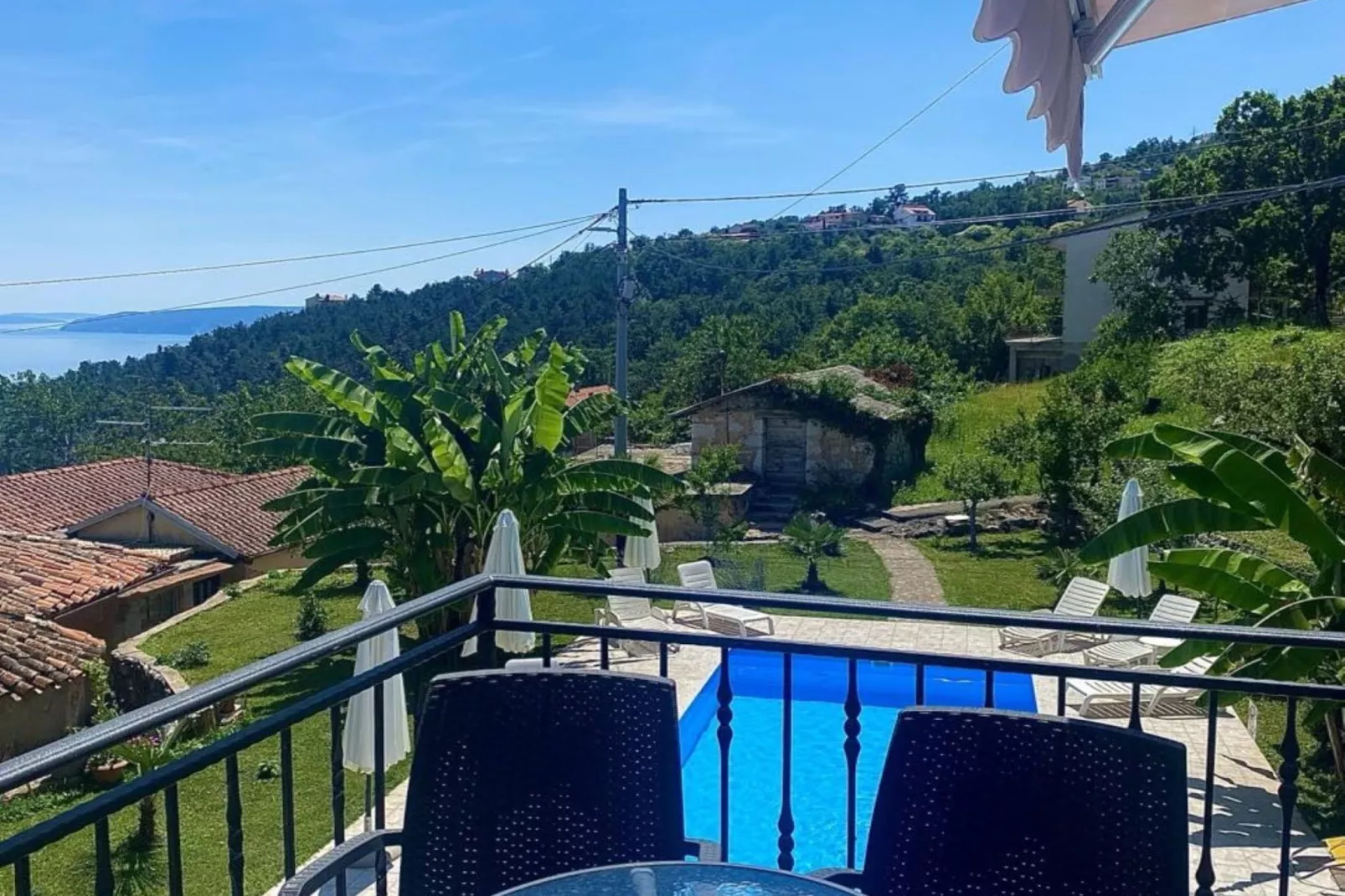 Luxury Lovran Apartments with Swimming Pool - Classic One Bedroom Apartment - Terrasbalkon