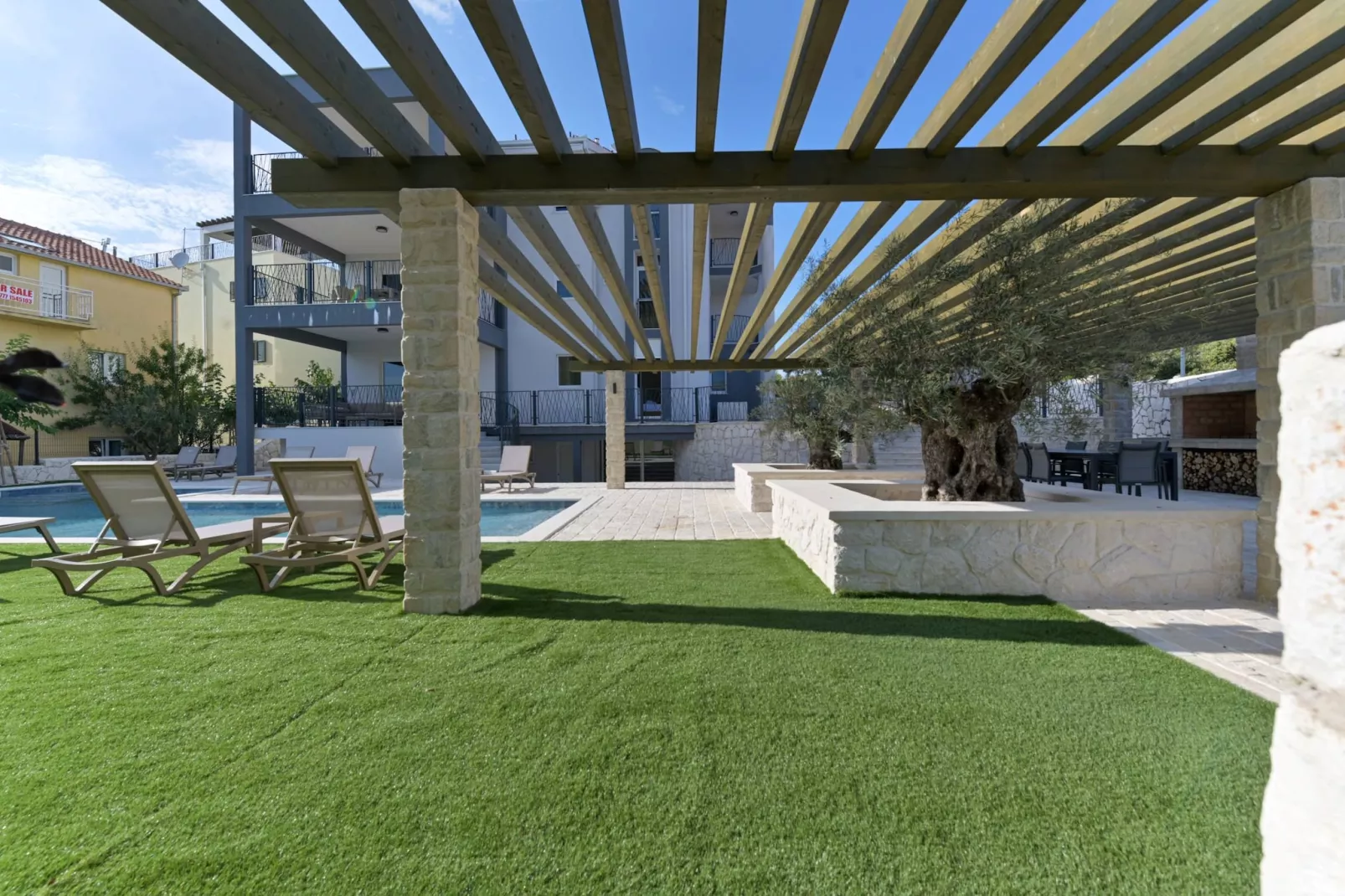 Luxury Living at Horizon Retreat - Premium Two Bedroom Apartment (owner West S5) - Tuinen zomer