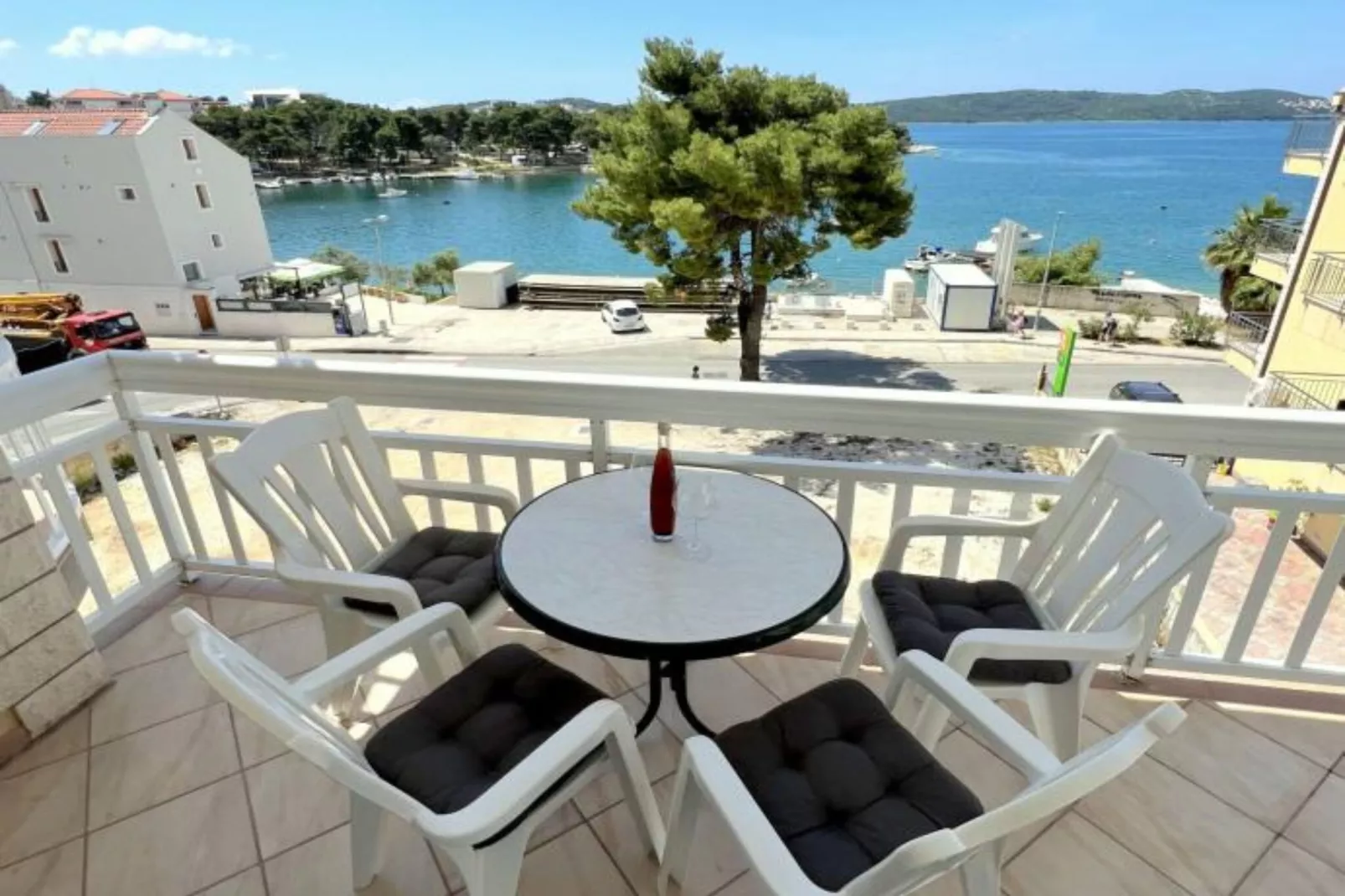Villa Tomi  - Classic One Bedroom Apartment With Sea View (7) - Terrasbalkon