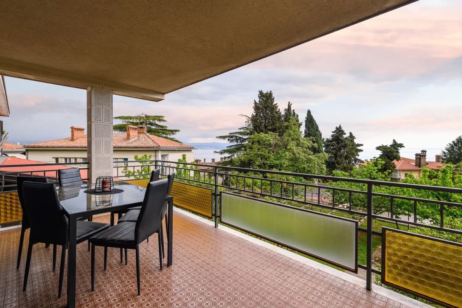 Charming Lovran Apartments with Wonderful Sea View - Two Bedroom Apartment - Buitenlucht