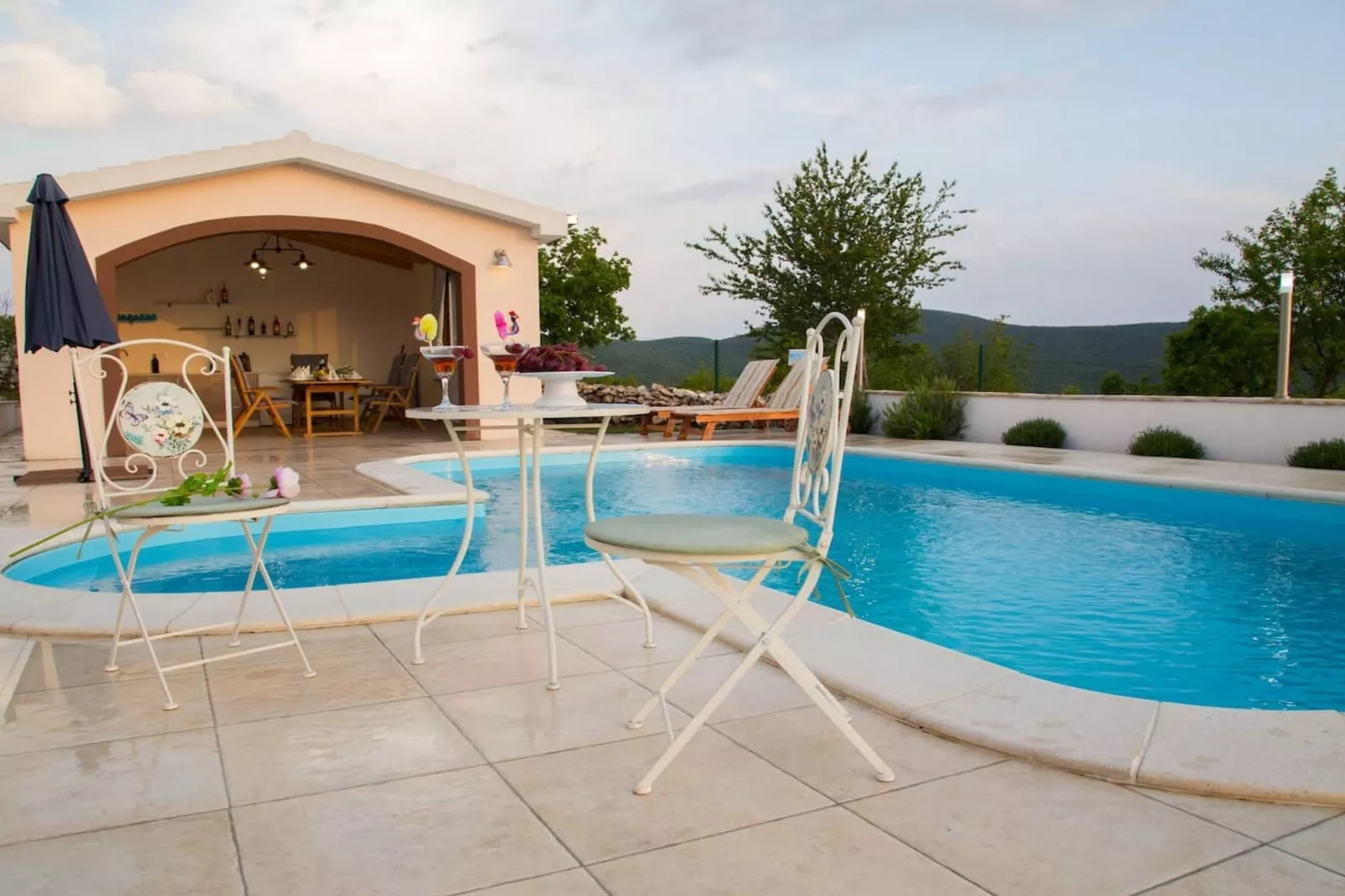 Peaceful Escape with Mountain Views, Heated Pool and Modern Amenities in Radošić - Four Bedroom Villa - Zwembad