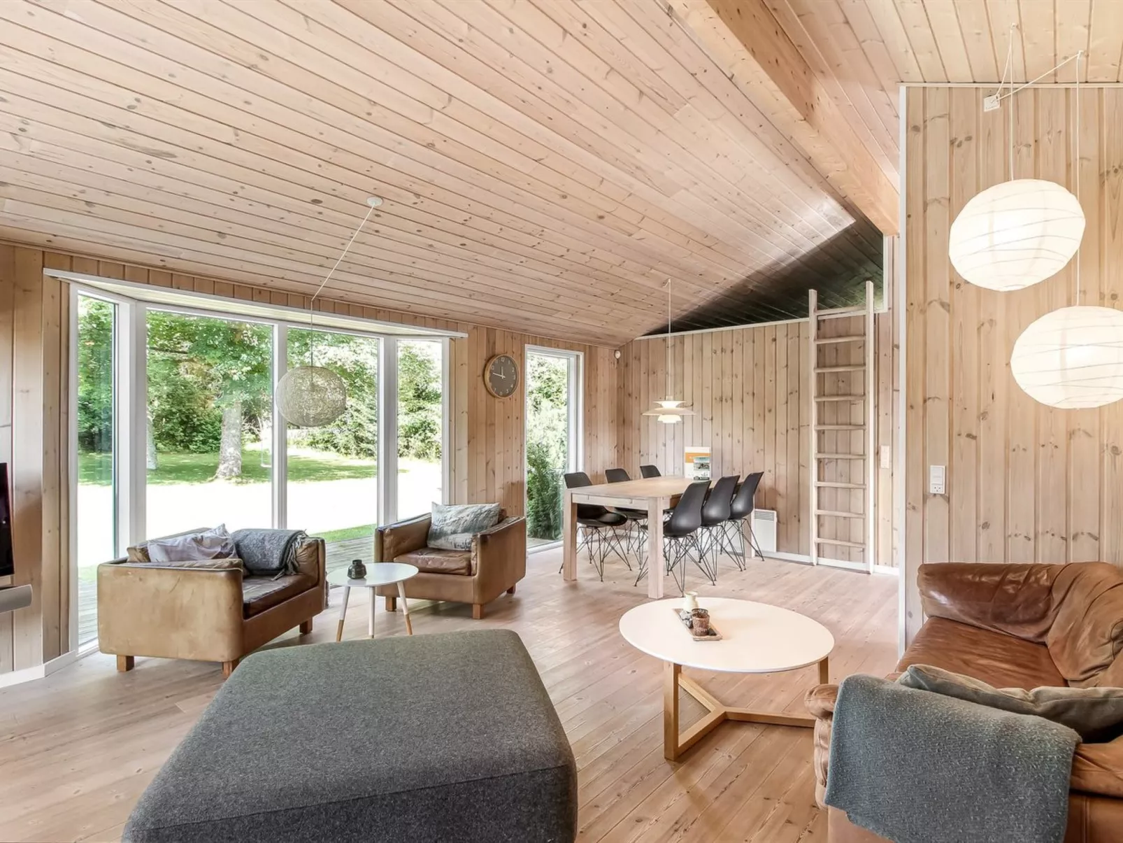 "Swale" - 500m from the sea - Binnen