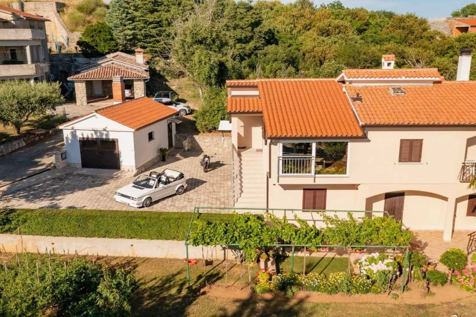 Stylish Two Bedroom Apartment in Labin - Two Bedroom Apartment with Terrace - Buitenlucht