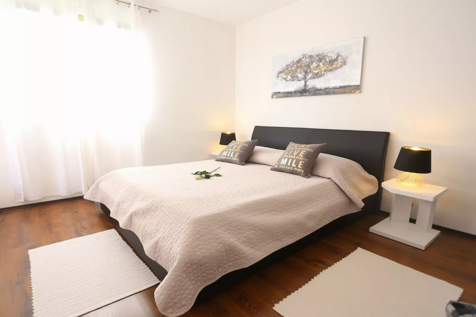 Okrug Gornji Luxurious Escape Villa with Pool - Five Bedroom Villa with Pool - Slaapkamer