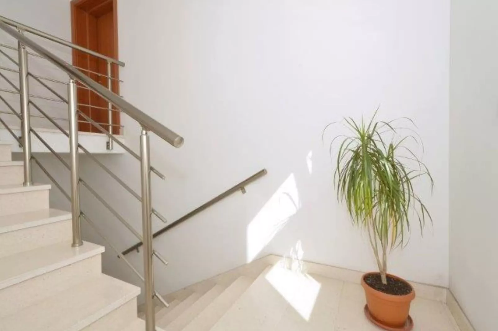 Bright Kaštela Apartment with Balcony and Private Parking - Two Bedroom Apartment - Trap