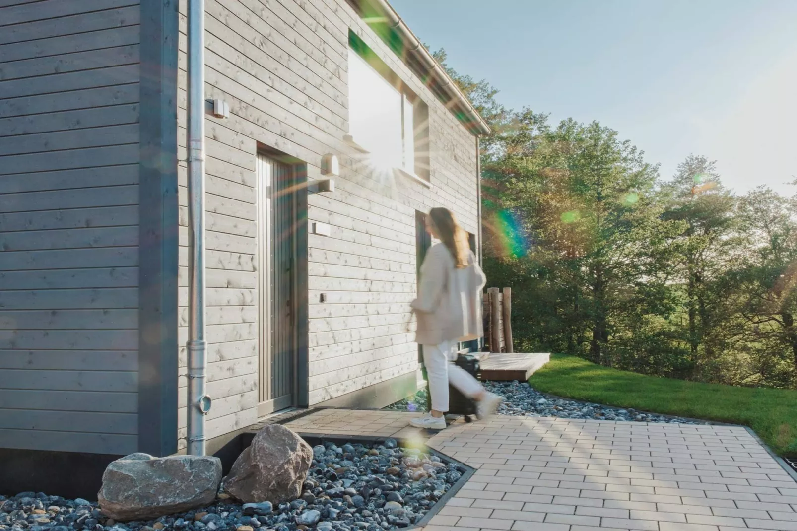 Moderne kelder met vloerverwarming - Buitenlucht