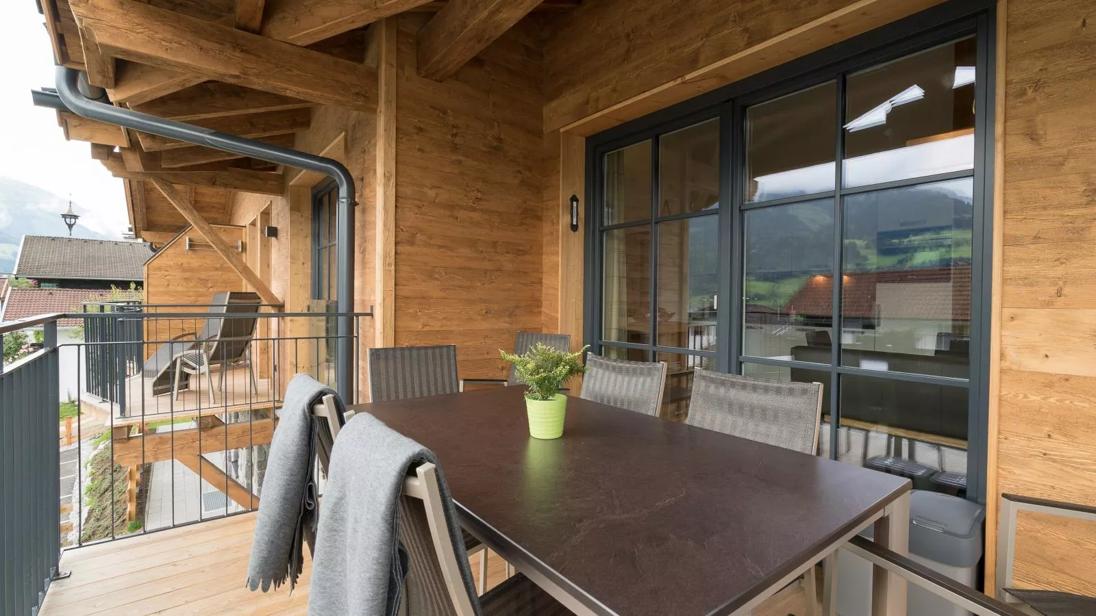 Luxury Tauern Suite Walchen Kaprun 4-Terrasbalkon