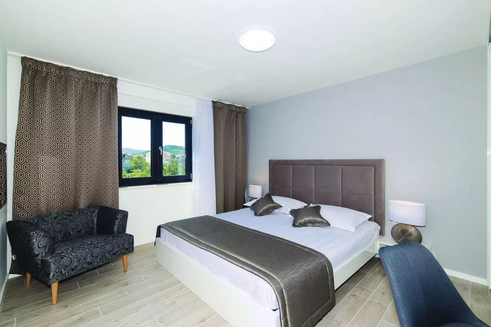 Modern Kastel Villa with Private Pool, Gym, and Large Outdoor Space - Eight Bedroom Villa - Slaapkamer