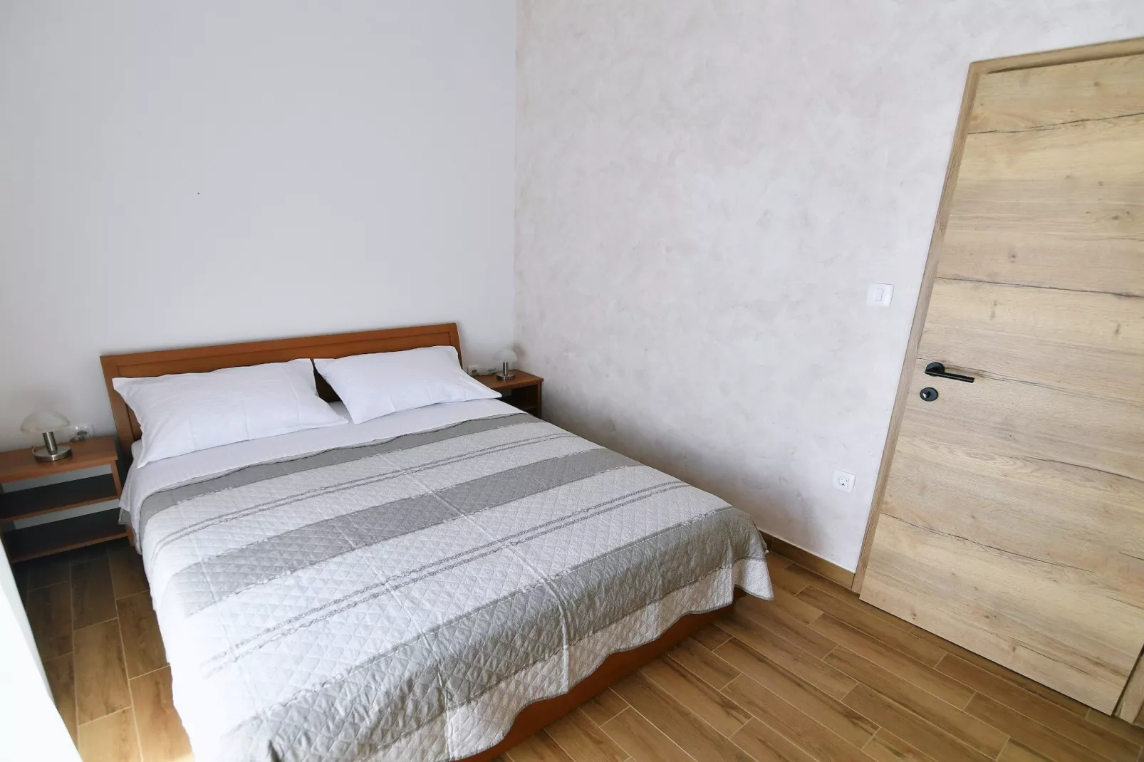 Charming Holiday Home with Terrace and Garden - One Bedroom Holiday Home - Slaapkamer