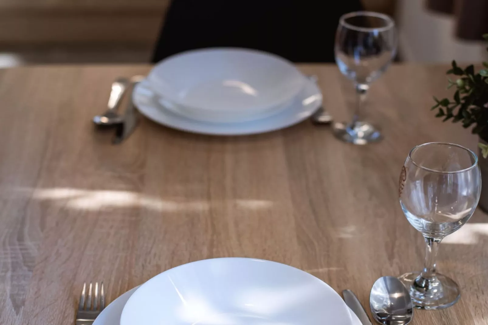 Stylish Apartments with Osijek Near Top Attractions - Standard Studio Apartment  - Maks 3 - Eetkamer