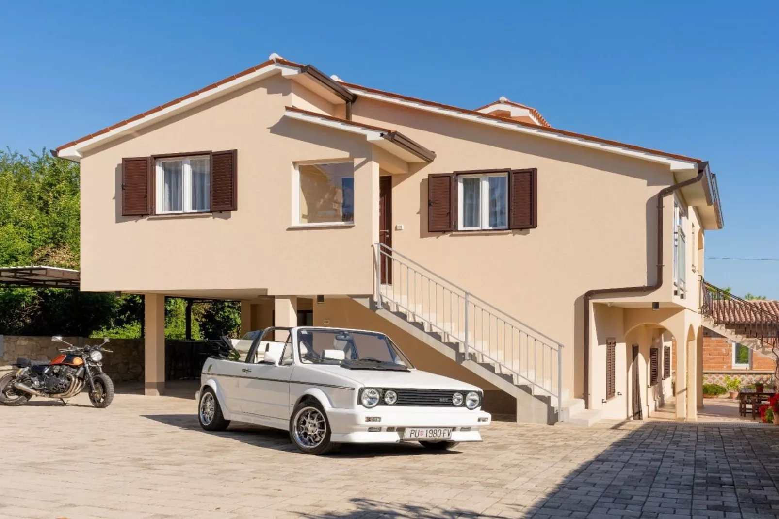 Stylish Two Bedroom Apartment in Labin - Two Bedroom Apartment with Terrace - Buitenlucht